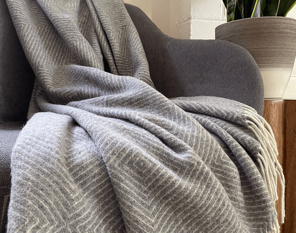 Hampton Throw - Merino Wool Blend - Light Grey - Harrogates