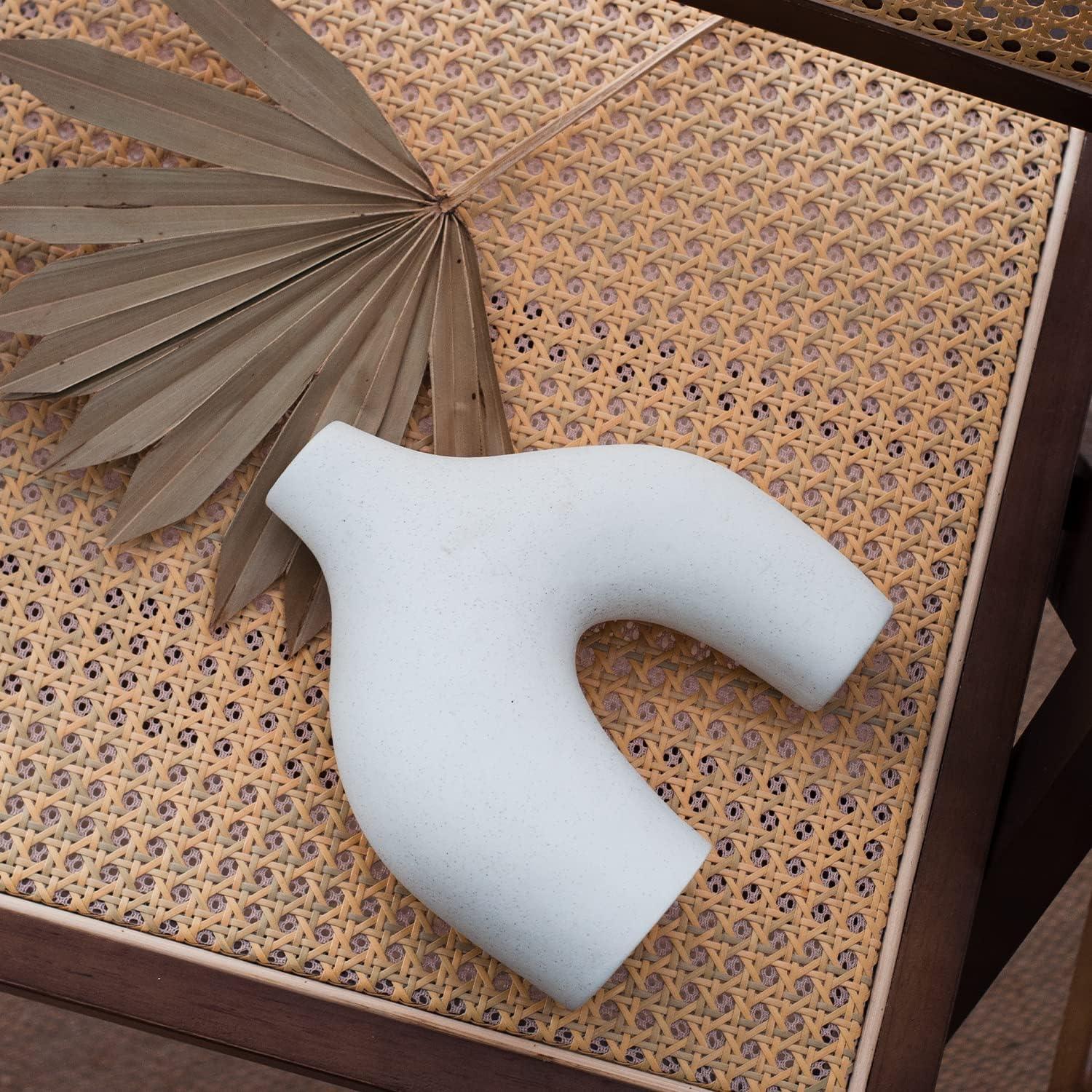 Ceramic Set of 2 Modern White Vases for Home Decor - Harrogates