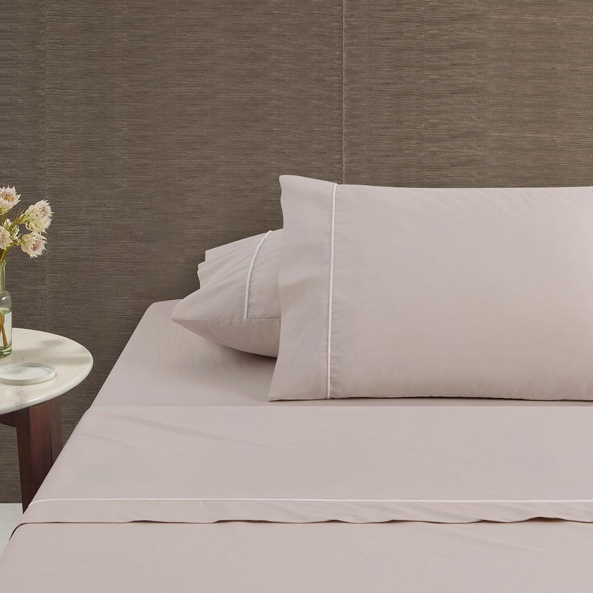 Accessorize White/Natural Piped Hotel Deluxe Cotton Sheet Set Queen - Harrogates