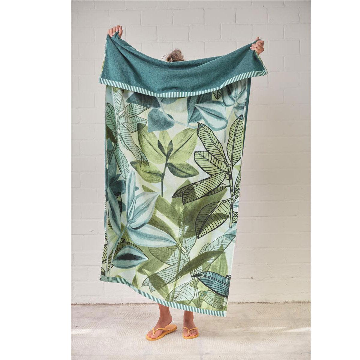 Bedding House Jungle Vibe Green Cotton Velour Beach Towel - Harrogates