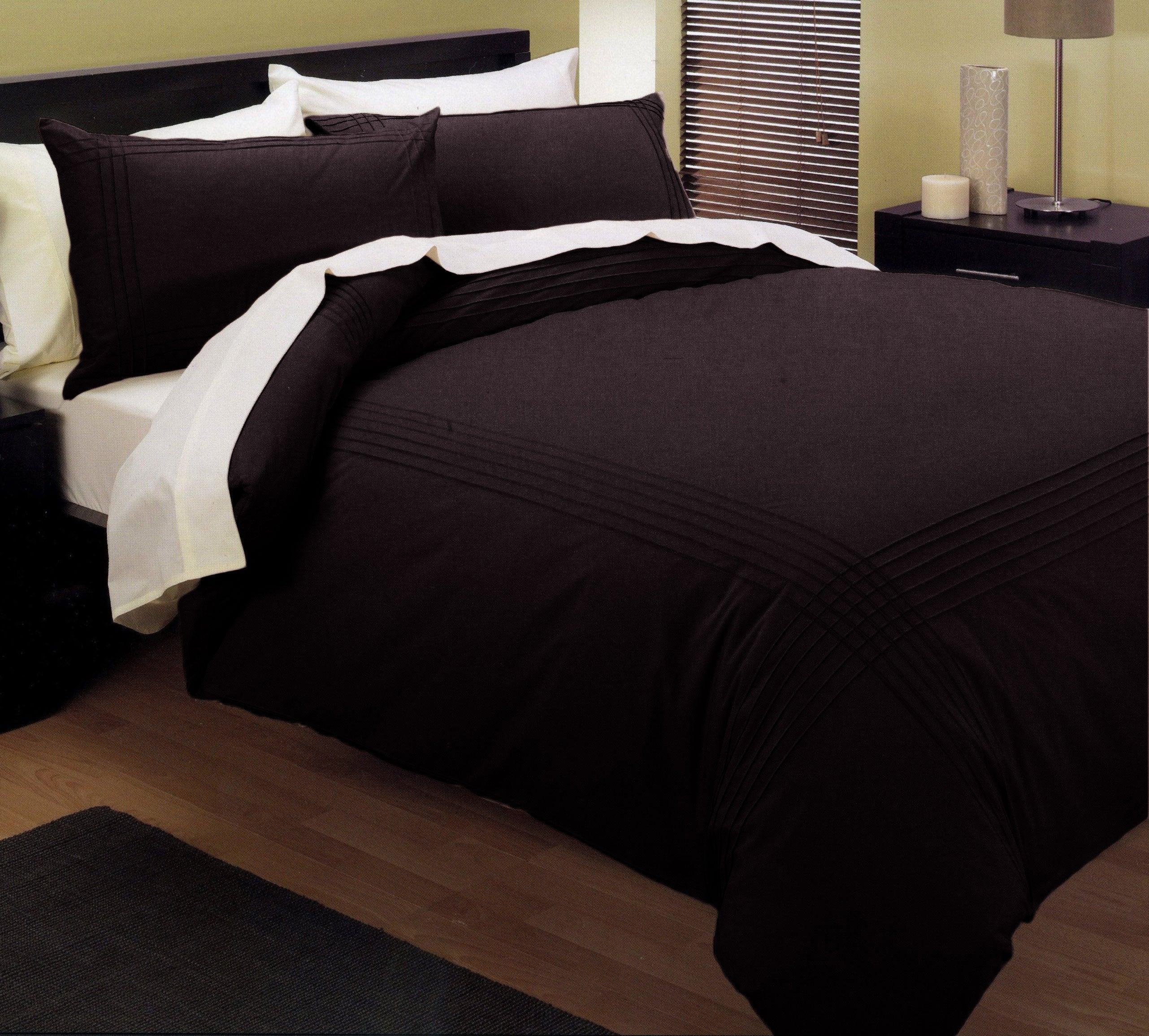 Kingtex Pintuck Quilt Cover Set Chocolate Queen - Harrogates