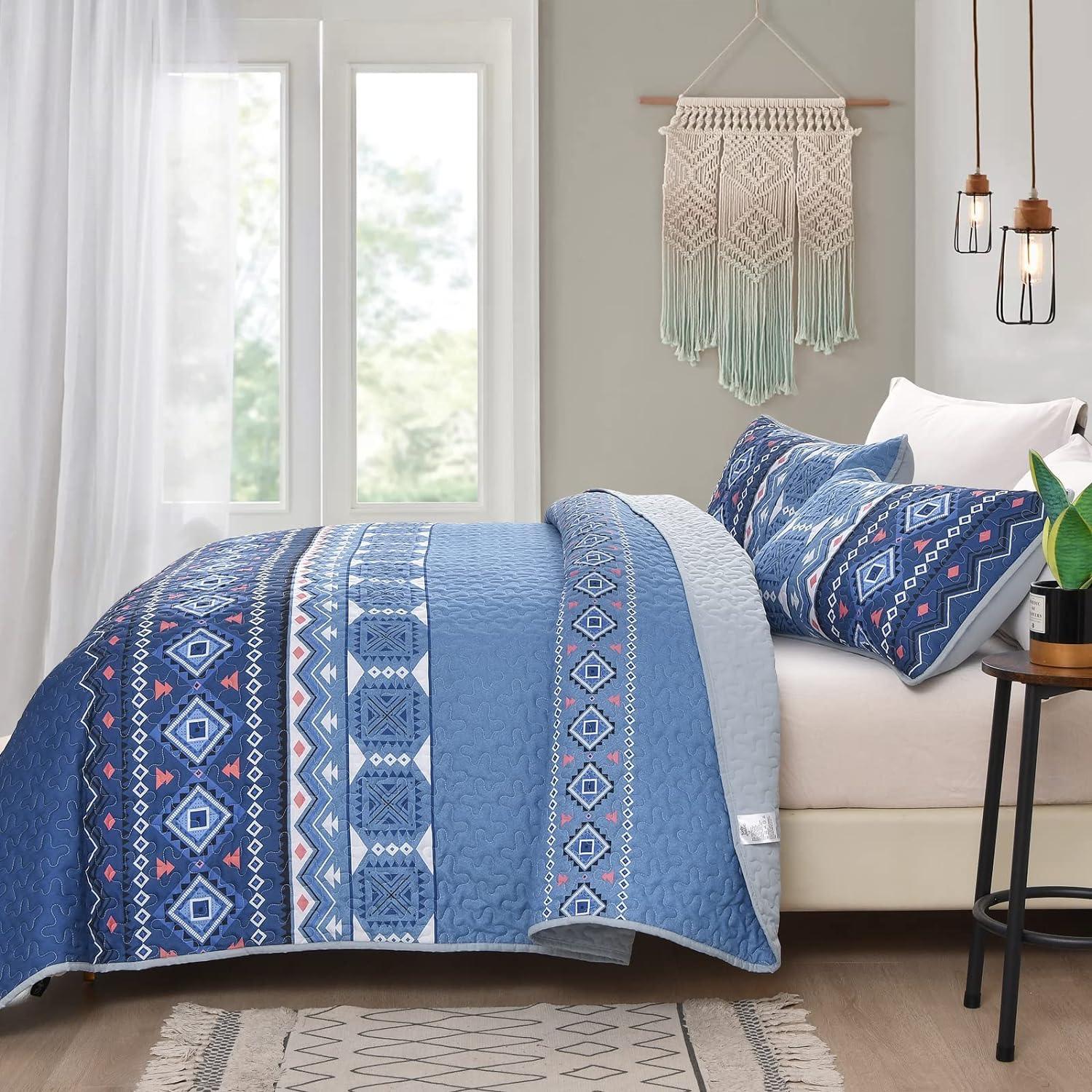 Nature Lover's Quilted bedspread and pillowcovers set: Inspired by the Outdoors - Queen size - Harrogates