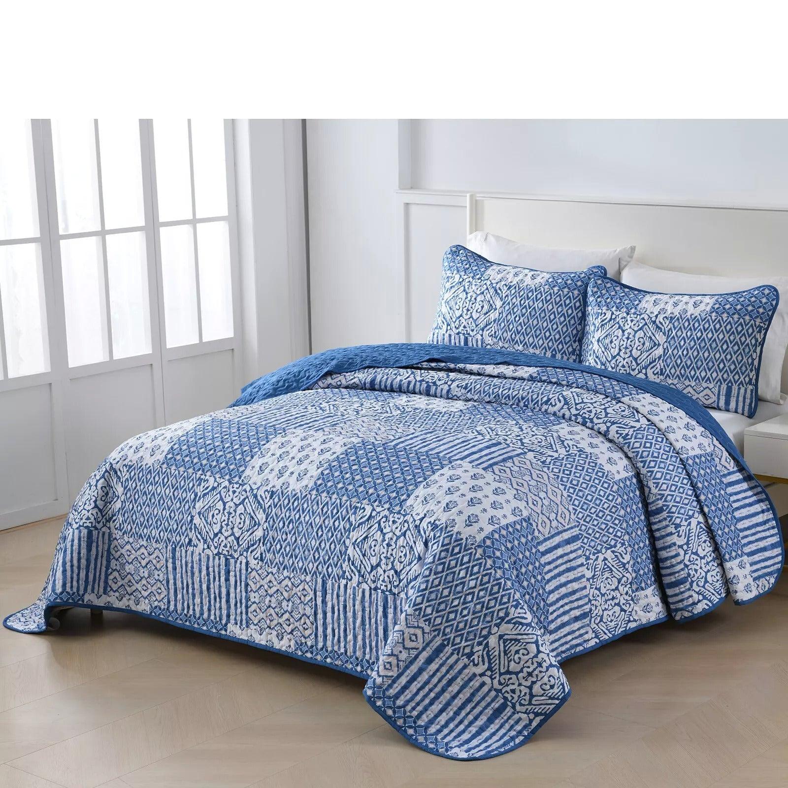 Blissful Quilted bedspread and pillowcovers set: Relax in Style - Queen size - Harrogates