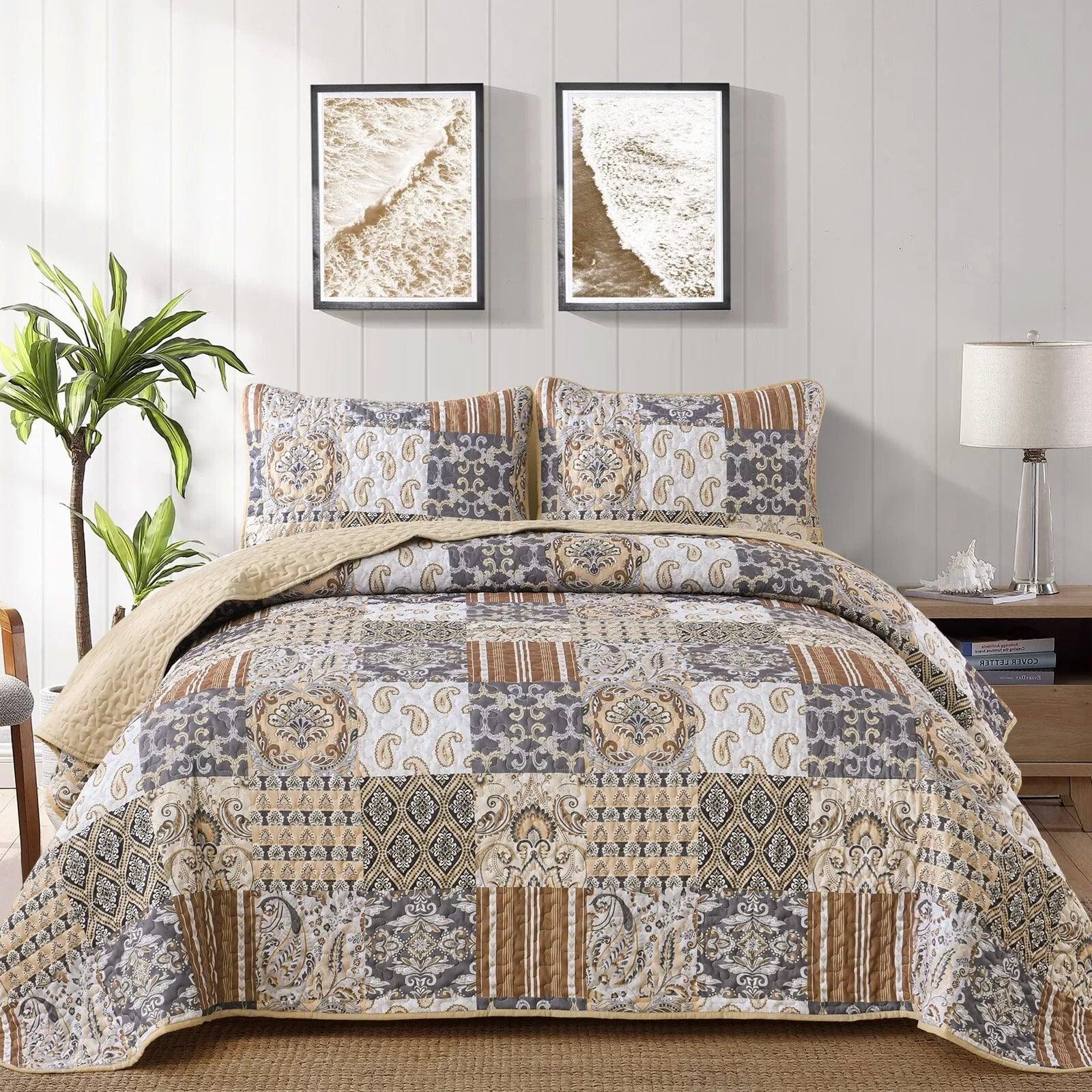 Quietude Quilted coverlet and pillowcovers set: Perfect for Relaxation - Queen size - Harrogates