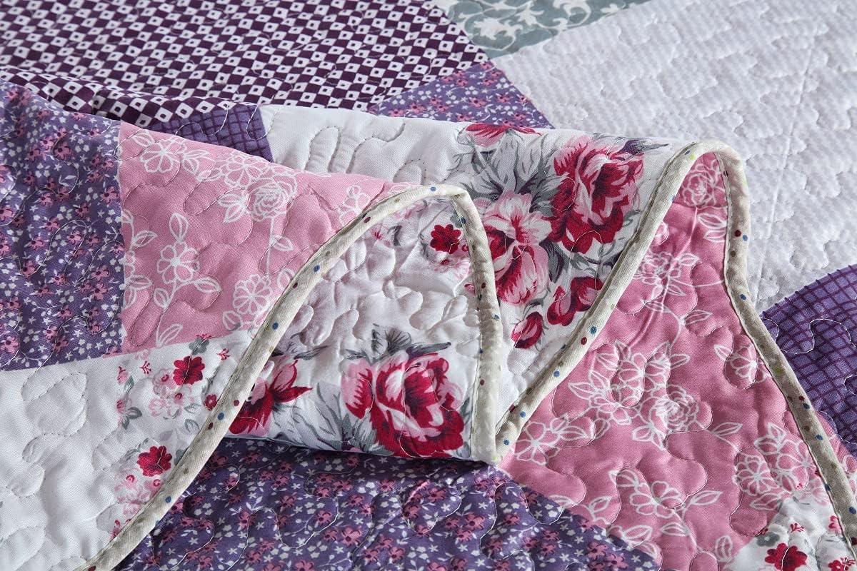 Quaint Quilted bedspread and pillowcovers set: Perfect for a Cozy Retreat - Queen size - Harrogates