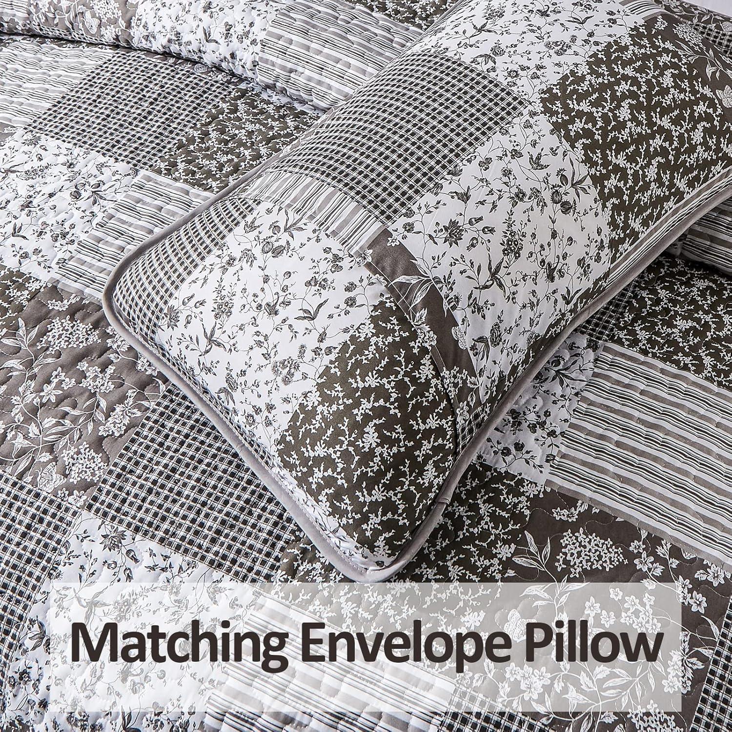 Bold Quilted bedspread and pillowcovers set: Make a Statement - Queen size - Harrogates