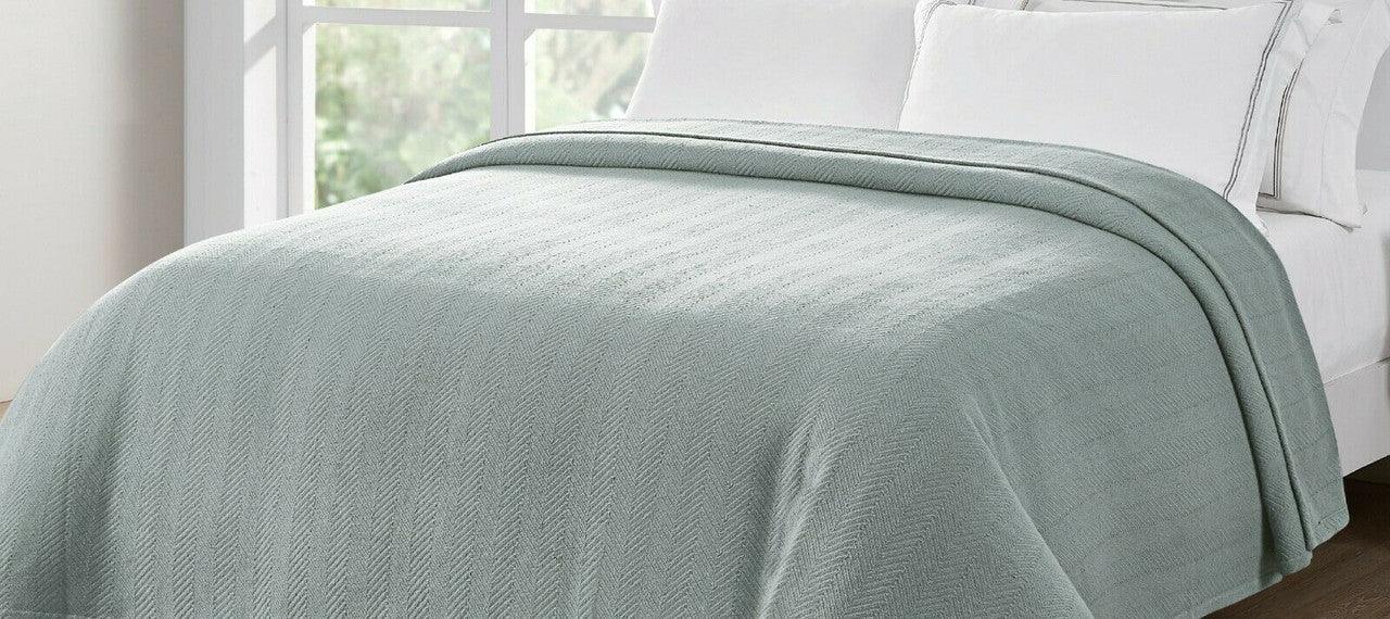 Organic Woven Herringbone Grey Blanket 228 x 228 cm - Harrogates