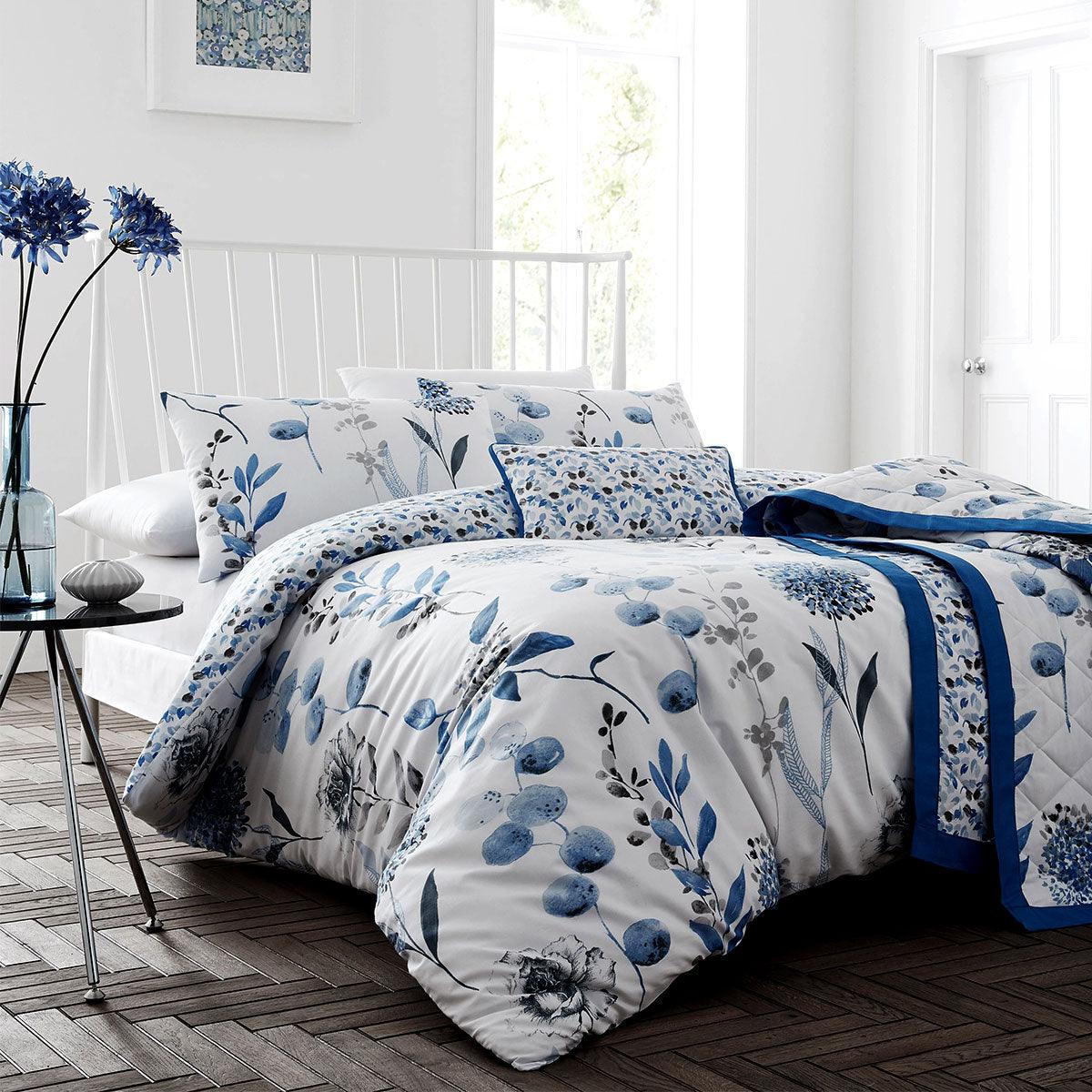 Ink Floral Blue Quilt Cover Set Queen - Harrogates
