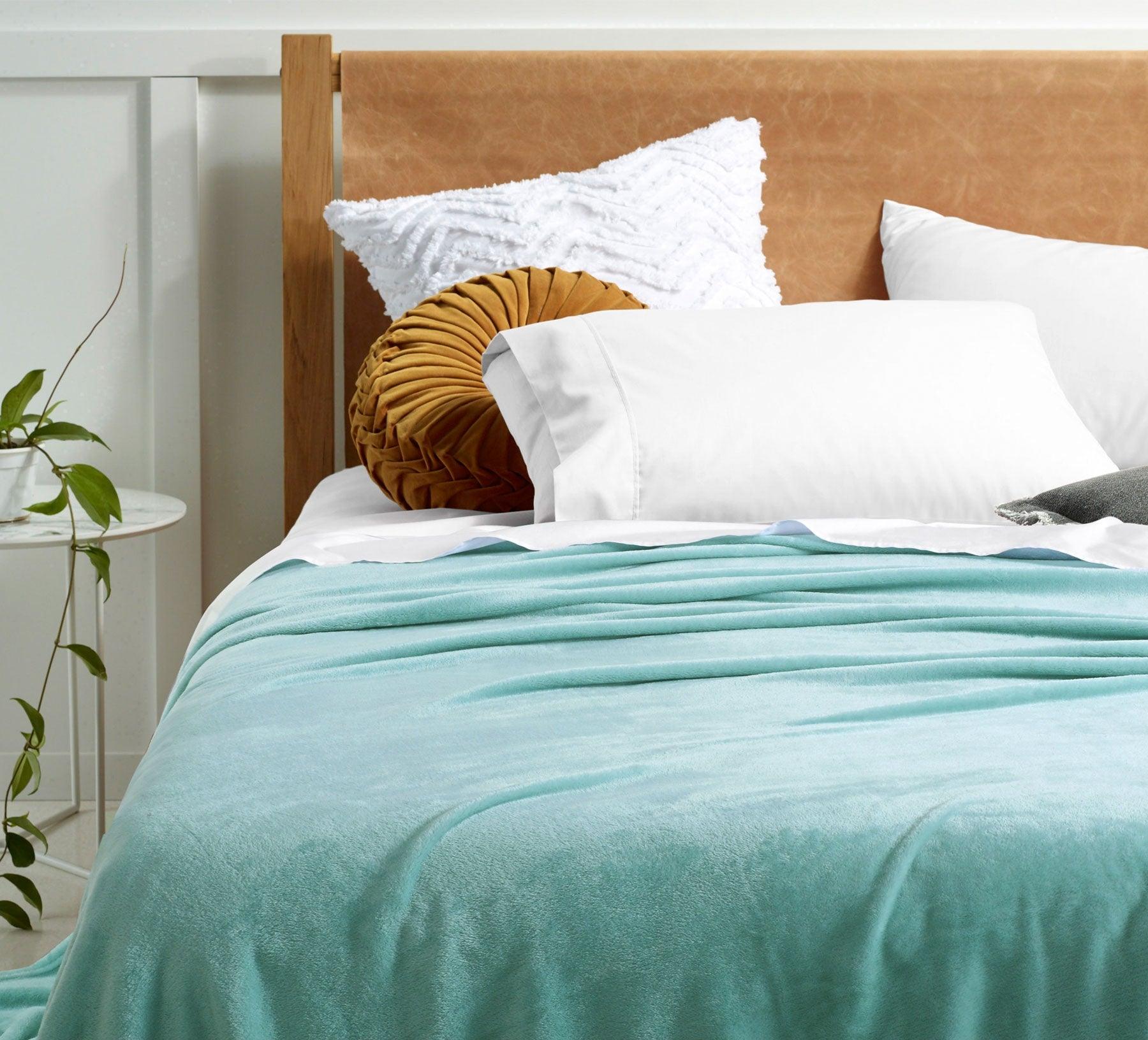 Accessorize Super Soft Blanket Queen/King Mist - Harrogates