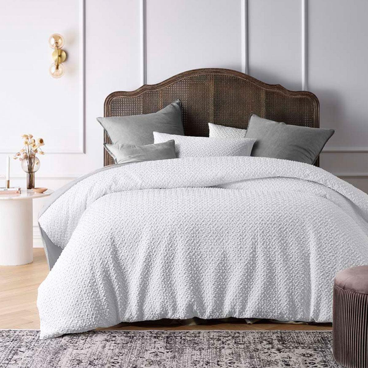 Accessorize Dotty Clip White Jacquard Quilt Cover Set Queen - Harrogates