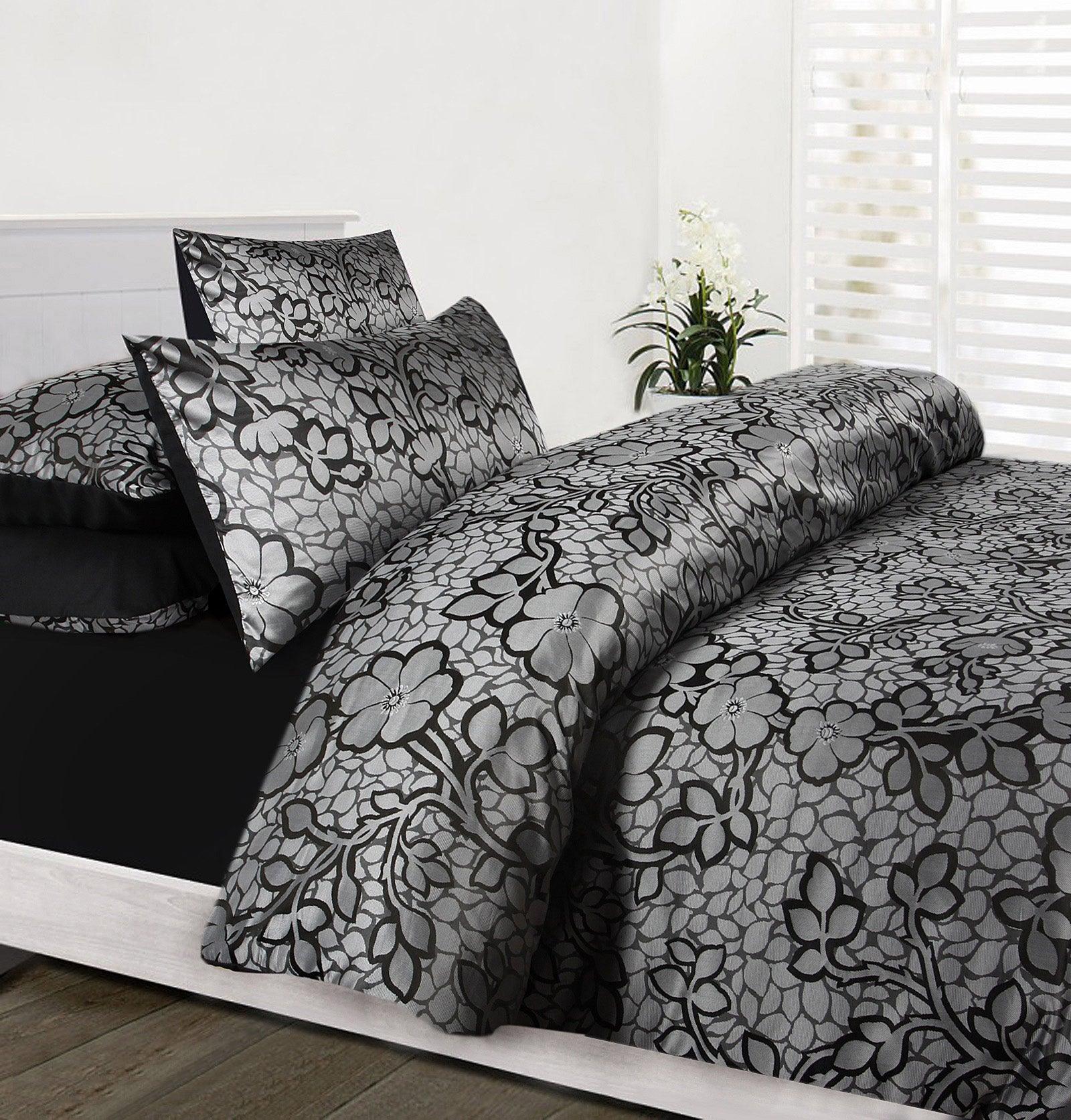 Accessorize EMMA Quilt Cover Set Black Double - Harrogates