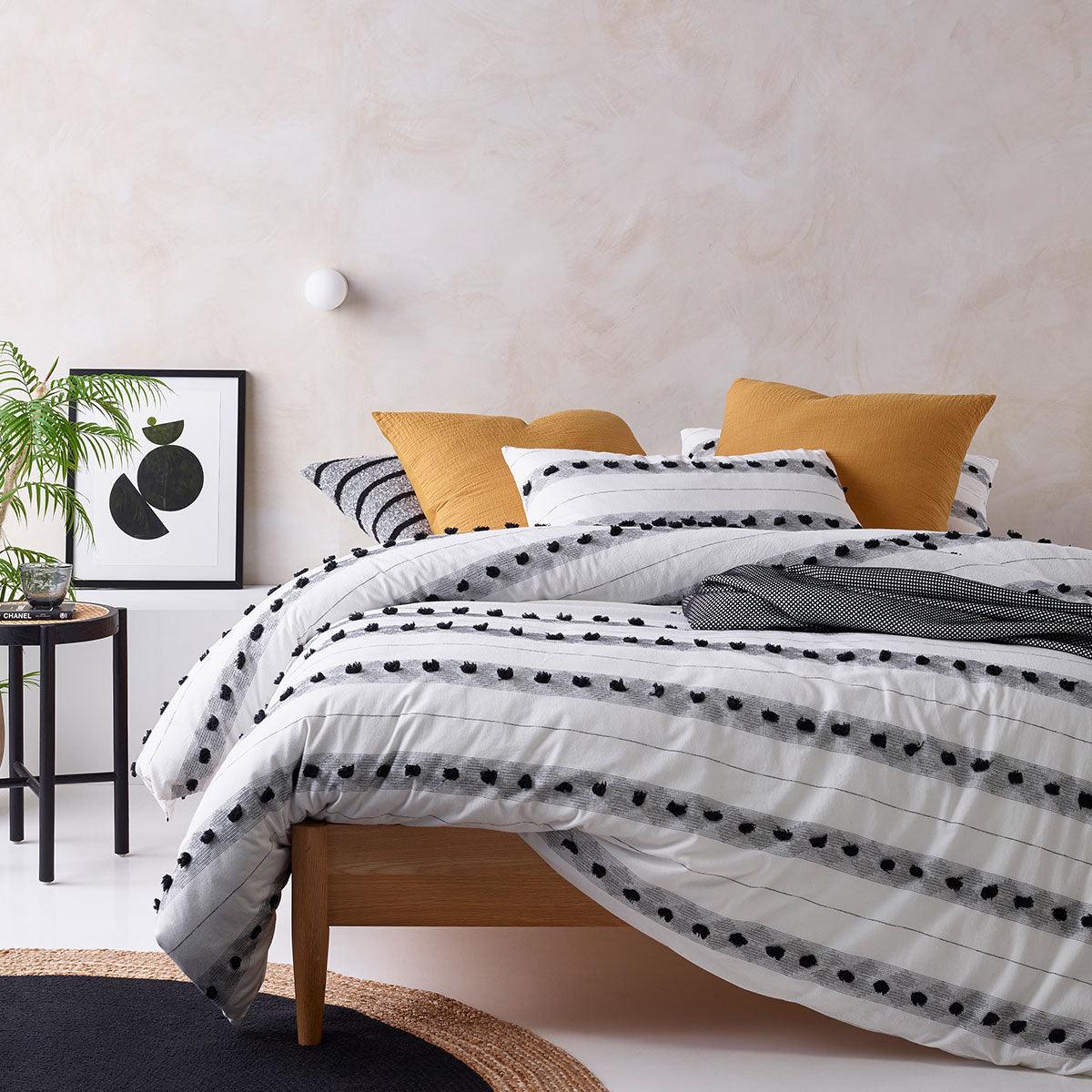 Vintage Design Homewares Serapian Cotton Quilt Cover Set Queen - Harrogates