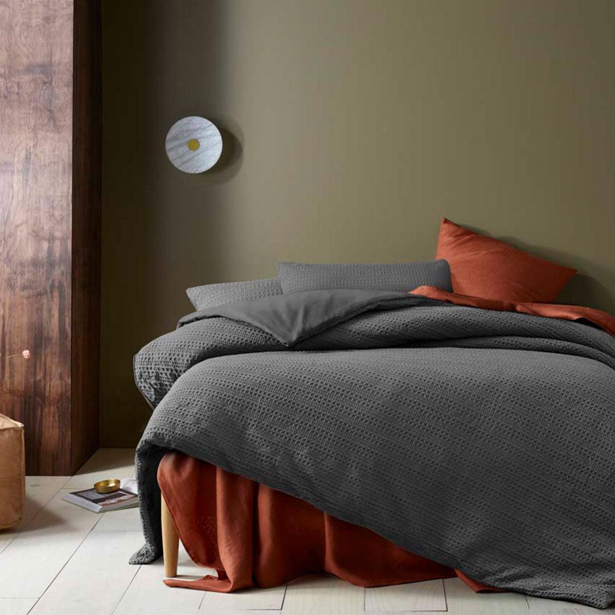 Accessorize Soho Waffle Dark Grey Quilt Cover Set Queen - Harrogates
