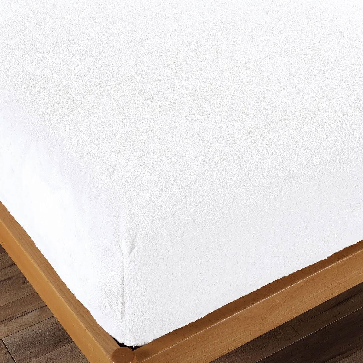 Ramesses Teddy Fleece Fitted Sheet Combo Set White Queen - Harrogates