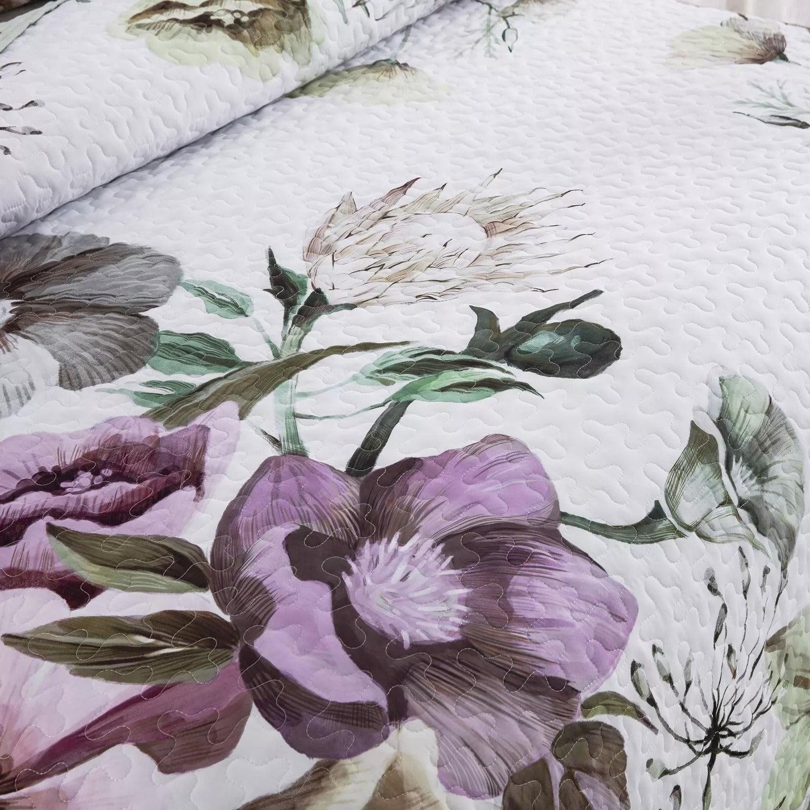 Deluxe Quilted Bedspread and Pillowcases Set: Infuse Your Bedroom with Style - Queen size - Harrogates