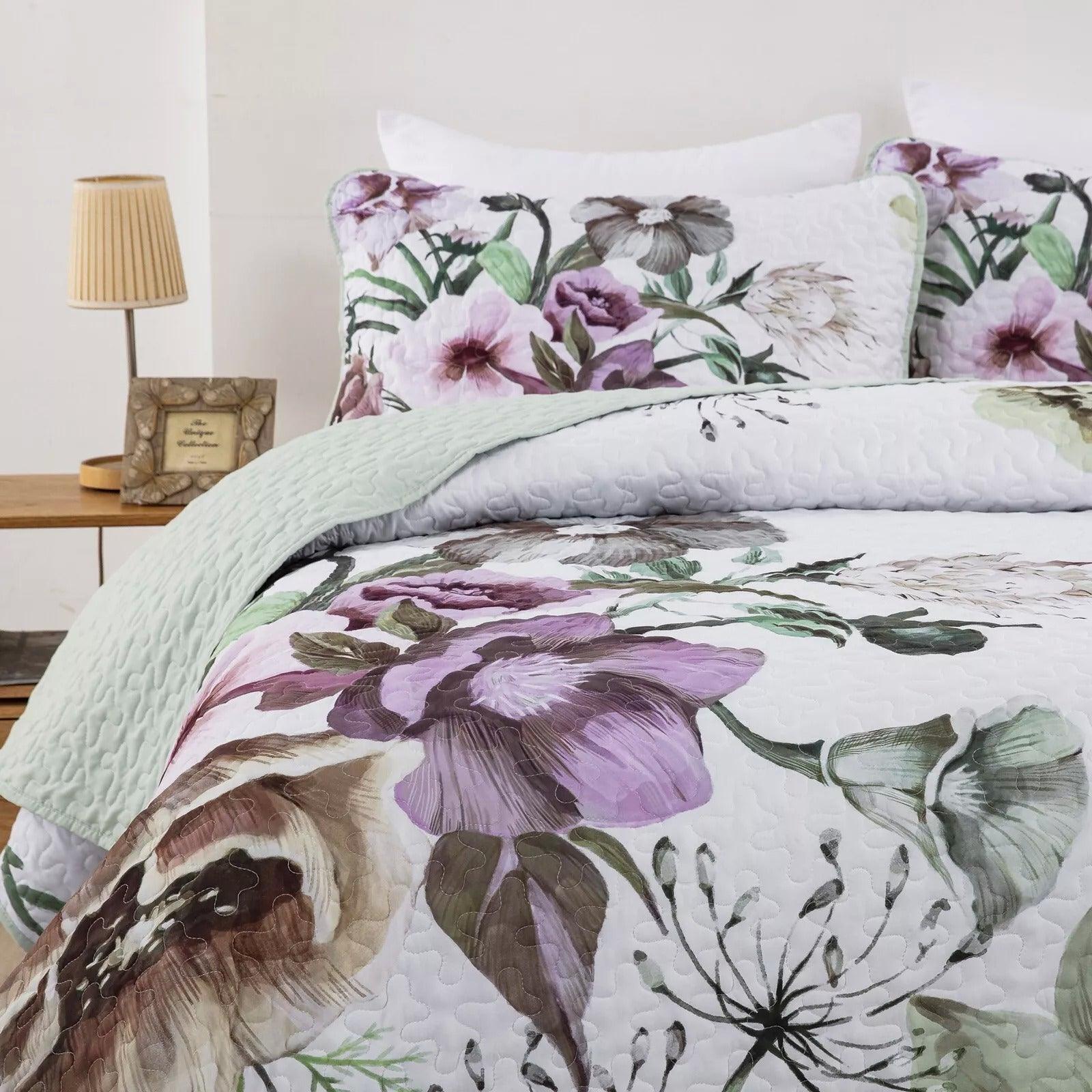 Deluxe Quilted Bedspread and Pillowcases Set: Infuse Your Bedroom with Style - Queen size - Harrogates