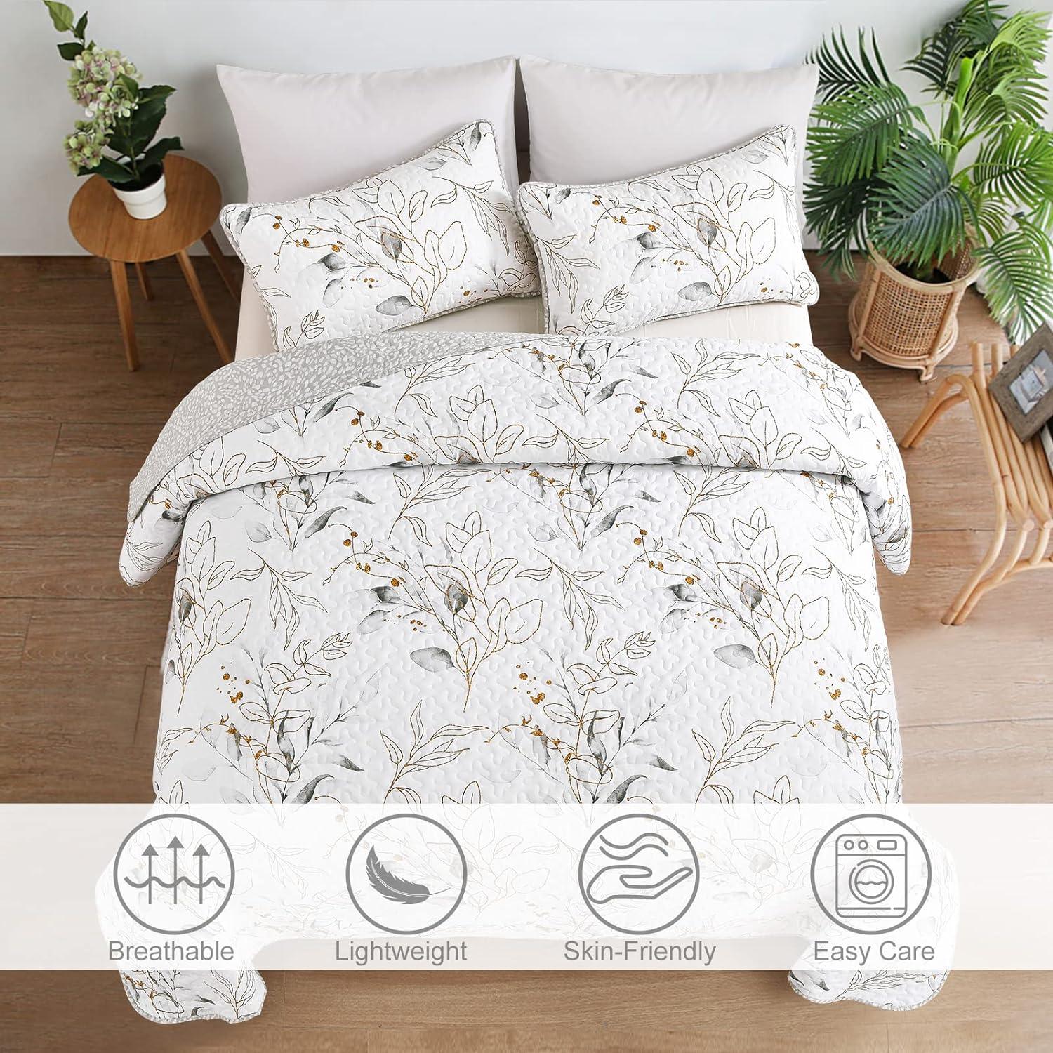 Breathtaking Quilted Coverlet and Pillowcases Set: Transform Your Bedroom's Look - Queen size - Harrogates