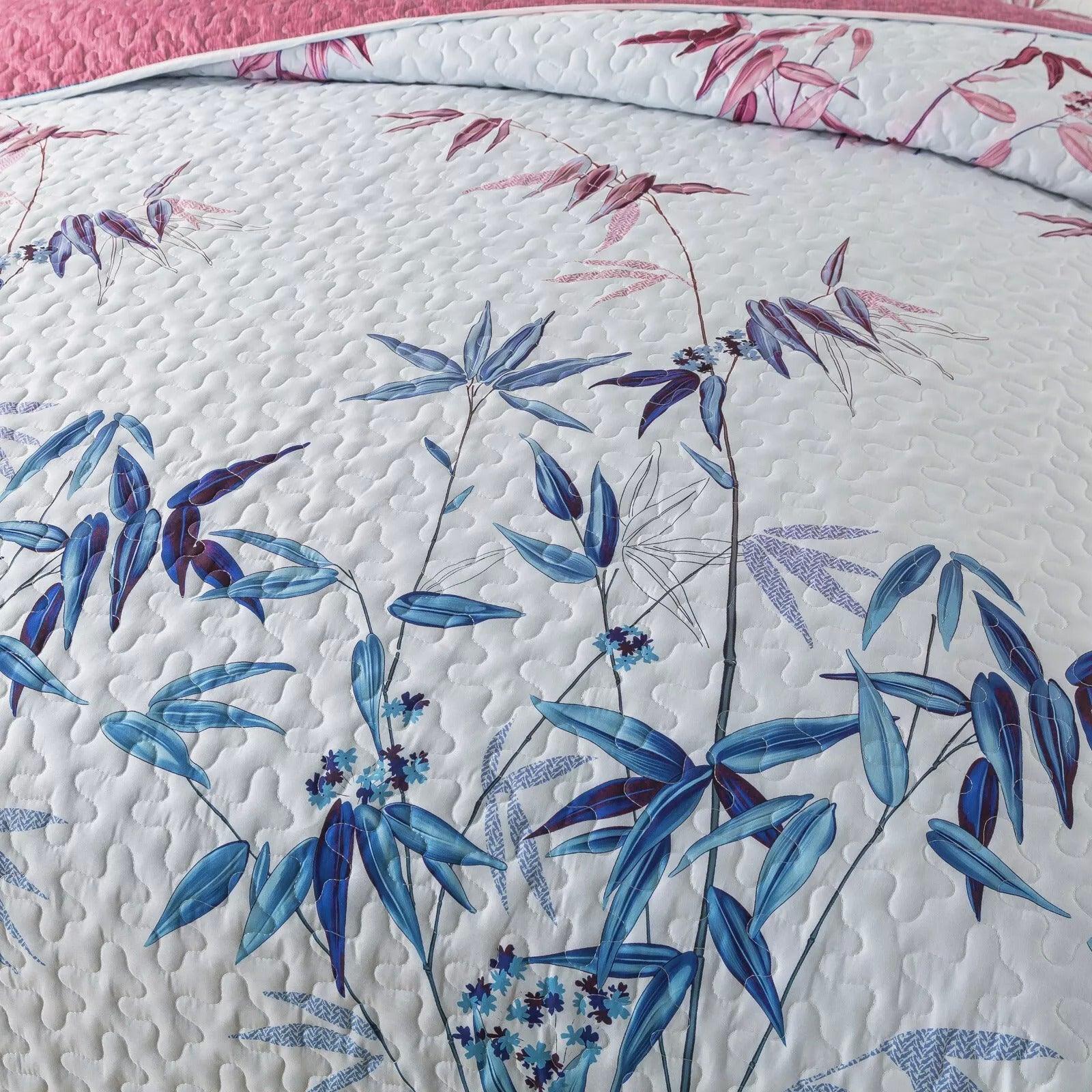 Floral Quilted bedspread and pillowcovers set: Embrace Nature Indoors - Queen size - Harrogates