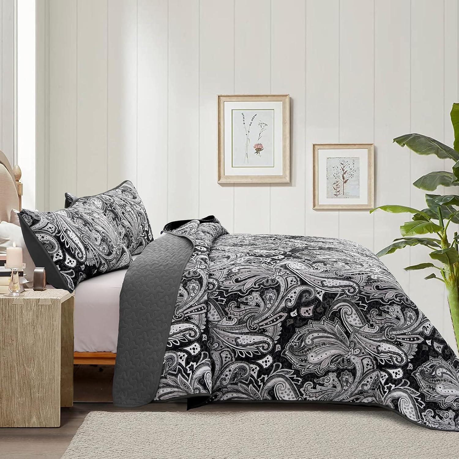 Artful Quilted Coverlet and Pillowcases Set: Beauty in Every Stitch - Queen size - Harrogates