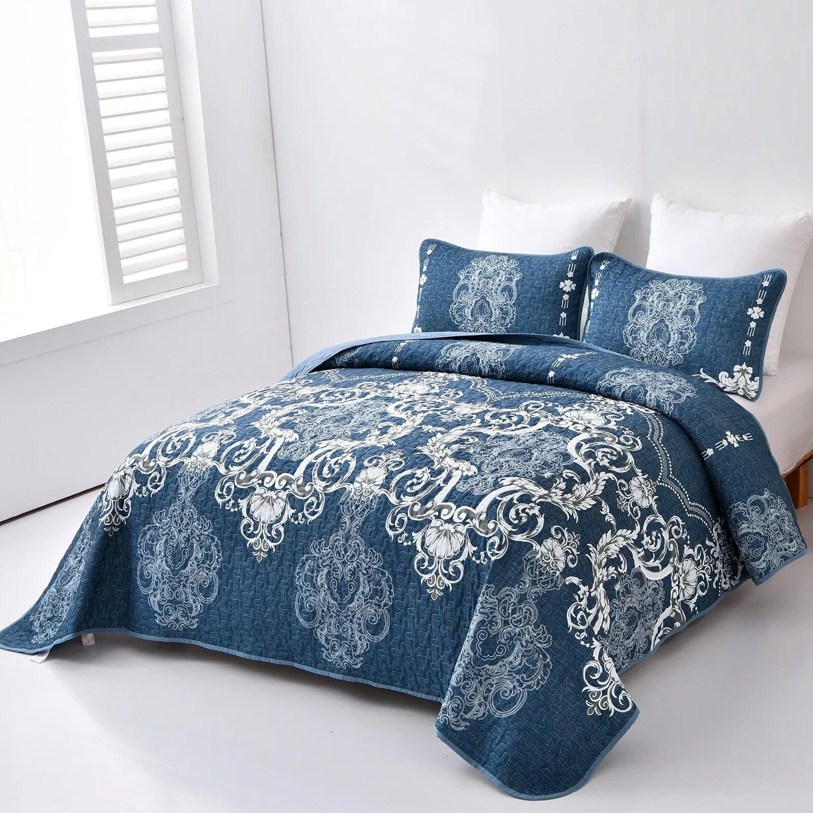 Alluring Quilted bedspread and pillowcovers set: Luxurious Bedroom Addition - Queen size - Harrogates
