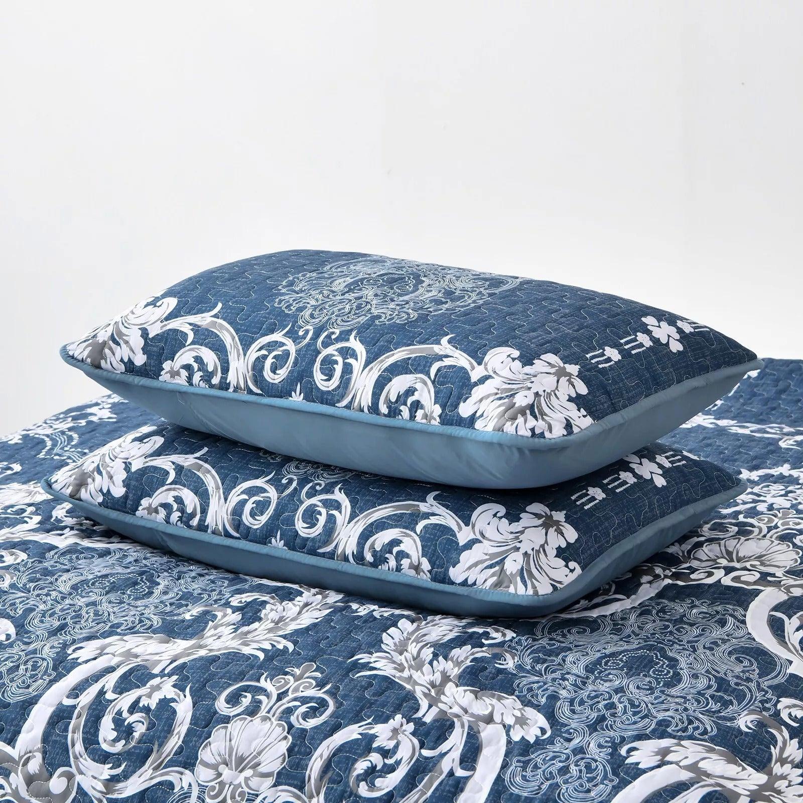 Alluring Quilted bedspread and pillowcovers set: Luxurious Bedroom Addition - Queen size - Harrogates