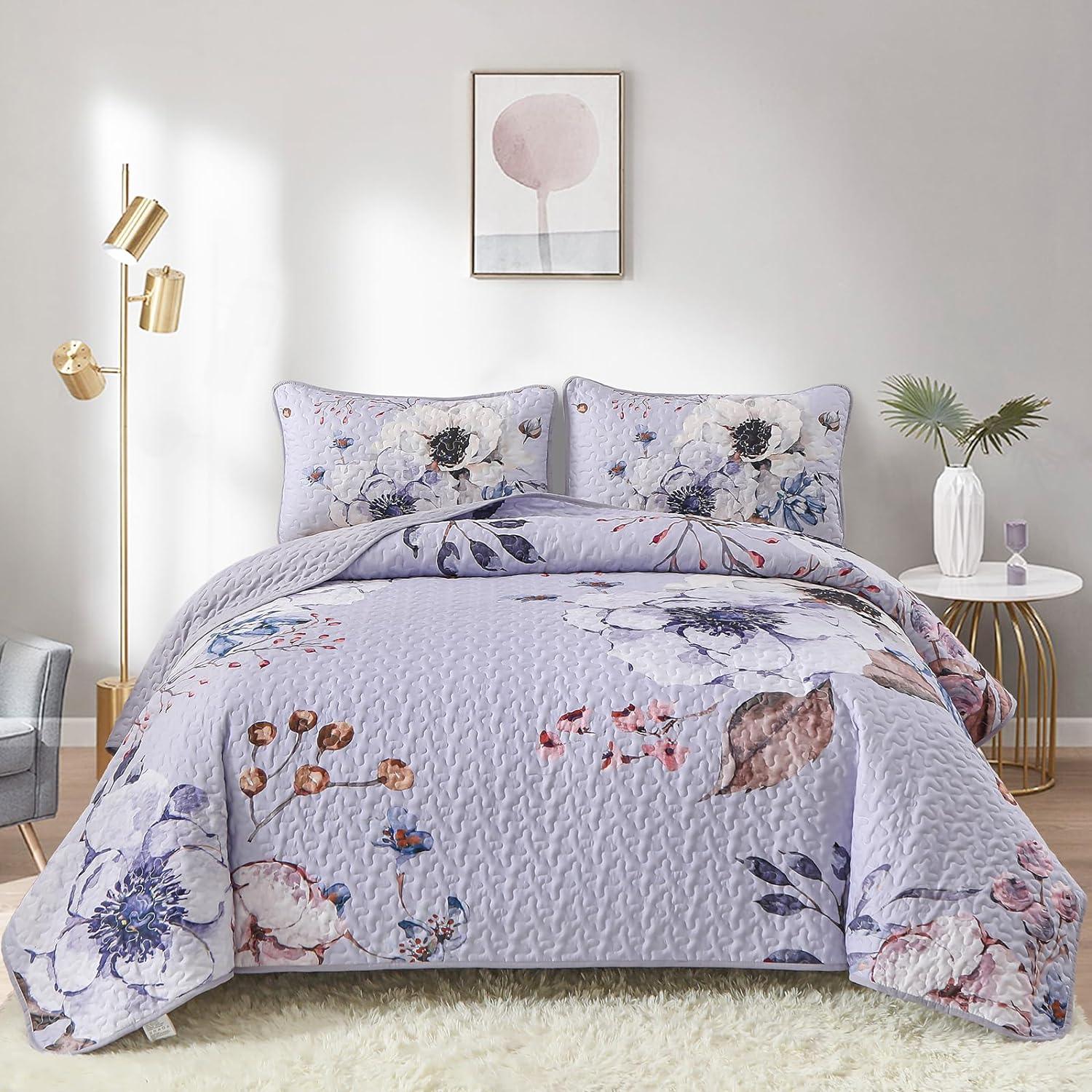 Beautiful Quilted coverlet and pillowcovers set: Comfortable and Versatile - Queen size - Harrogates