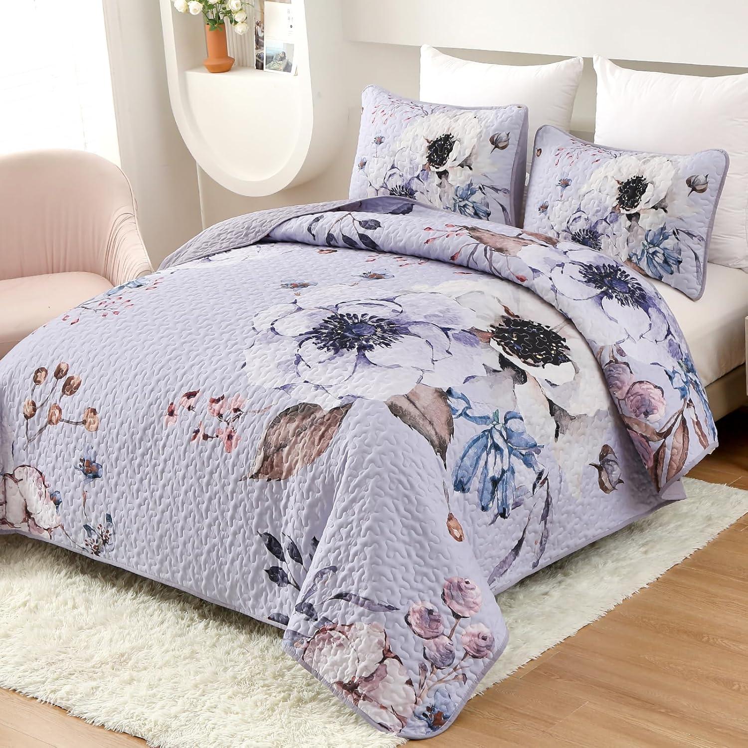 Beautiful Quilted coverlet and pillowcovers set: Comfortable and Versatile - Queen size - Harrogates